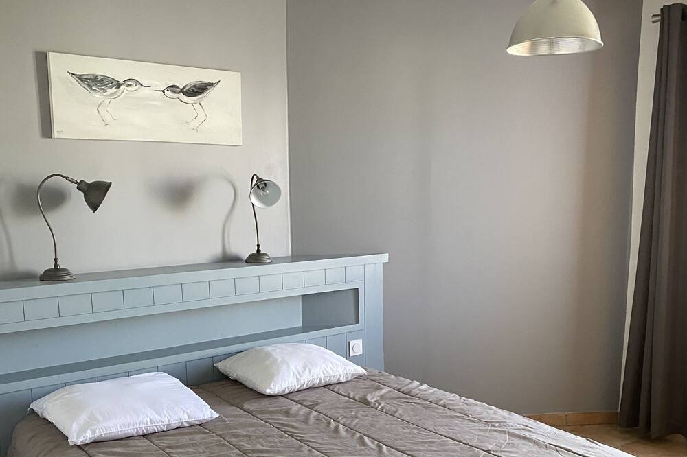 Photo of Bedroom in Saint-Clement-des-Baleines