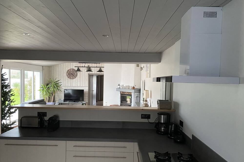 Photo of Kitchen in Saint-Clement-des-Baleines