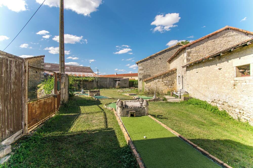 Photo of Outdoor in Chaunay