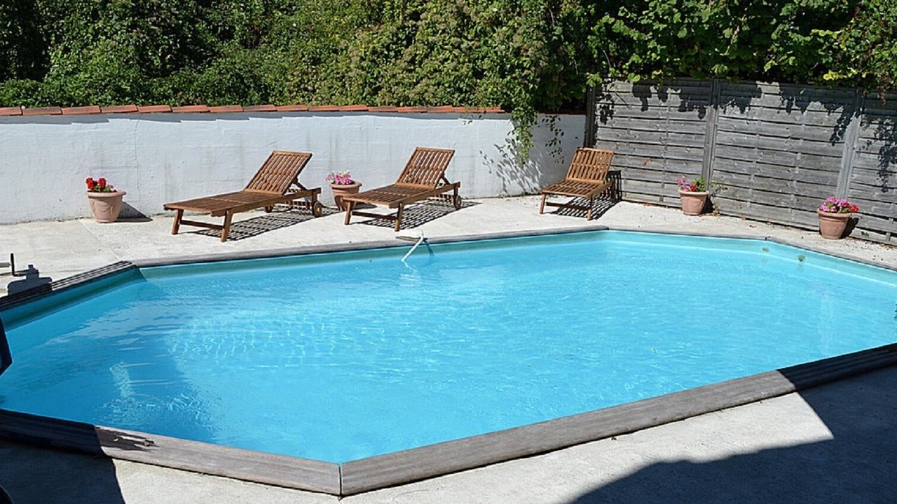 Photo of Outdoor in Villeneuve-la-Comtesse