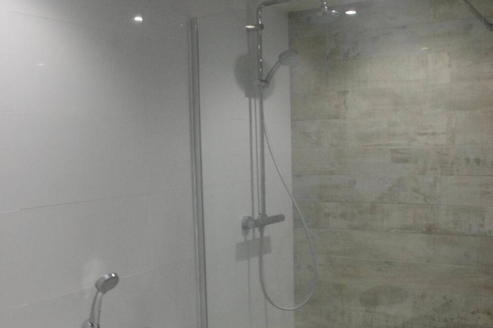 Photo of Bathroom in Le Bois-Plage-en-Re