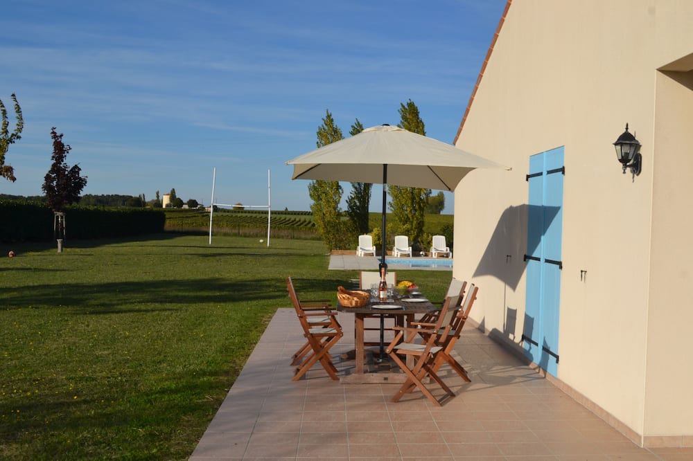 Photo of Patio Balcony in Mortagne-sur-Gironde