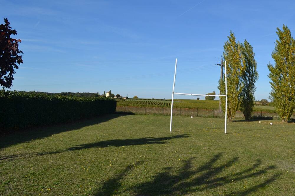 Photo of Outdoor in Mortagne-sur-Gironde