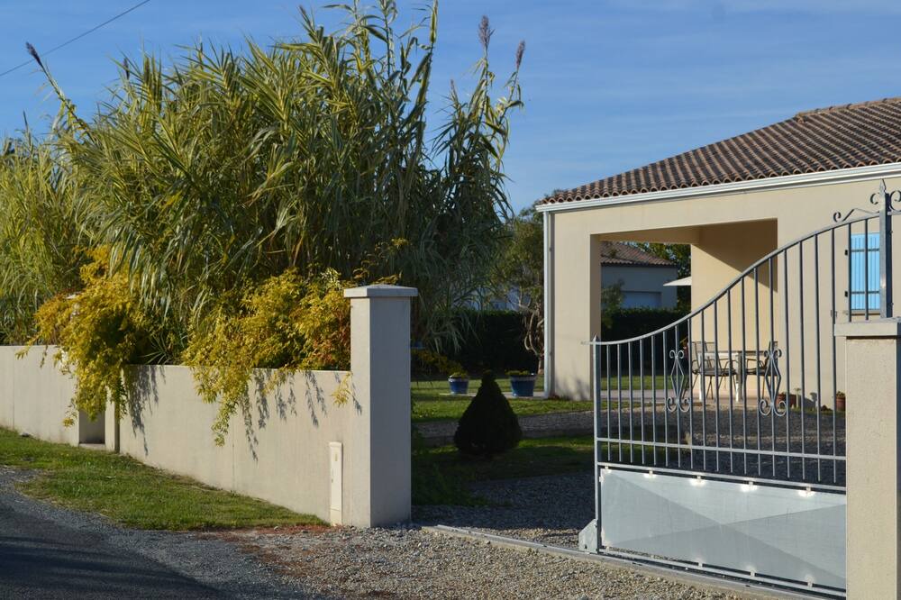 Photo of Outdoor in Mortagne-sur-Gironde