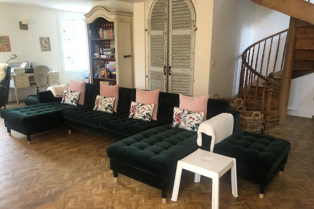 Photo of Livingroom in Saint-Jean-de-Marsacq
