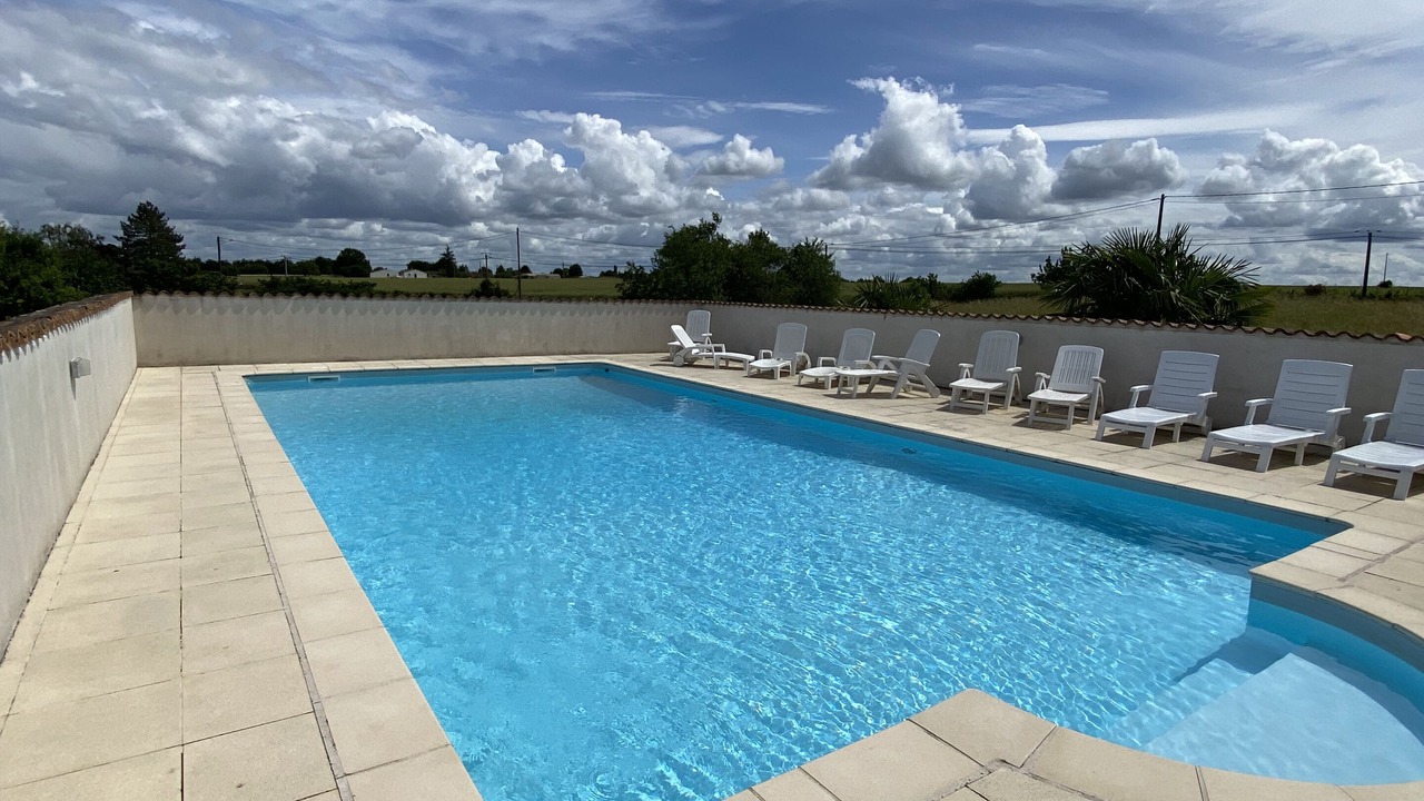 Photo of Outdoor in Courcoury
