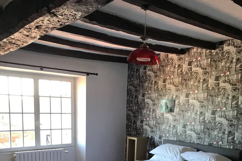 Photo of Bedroom in Nabinaud