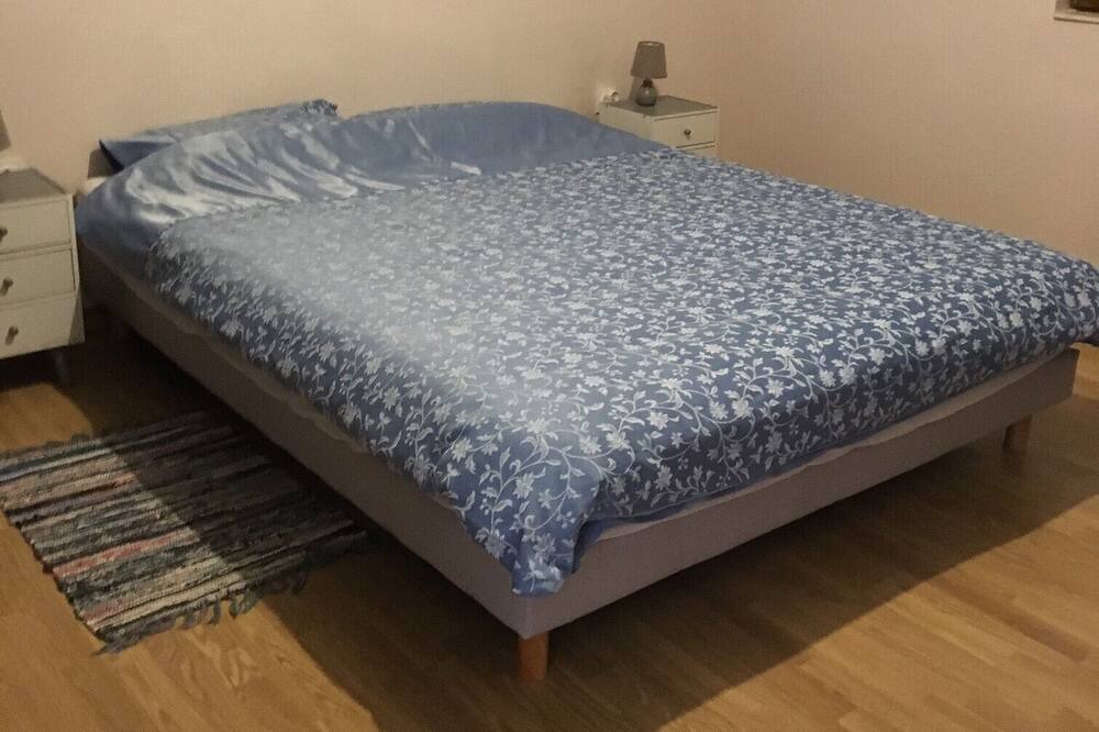 Photo of Bedroom in Lamothe-Montravel