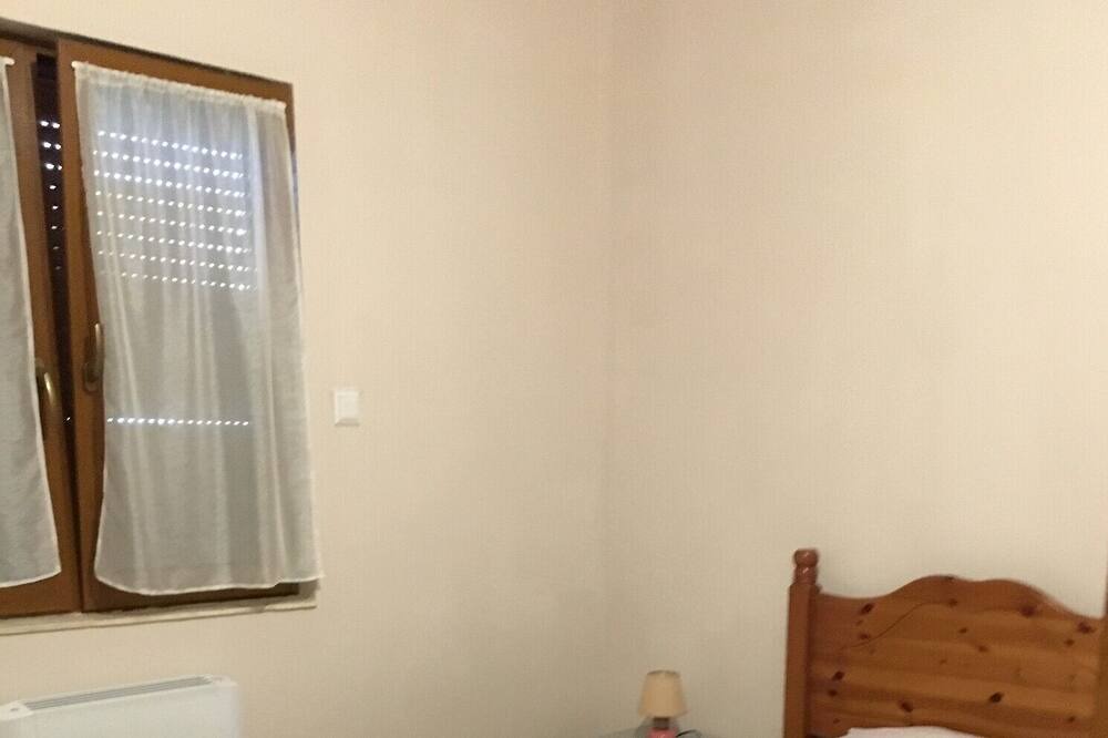 Photo of Bedroom in Lamothe-Montravel