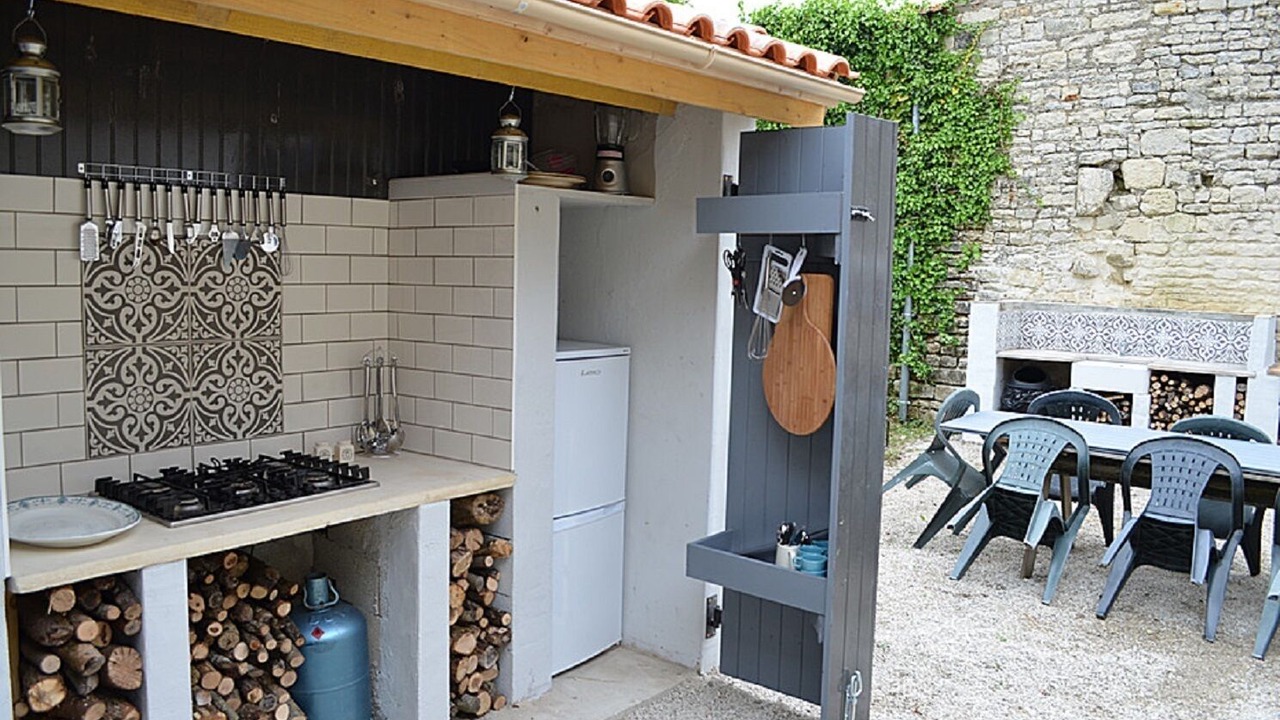 Photo of Outdoor in Villeneuve-la-Comtesse