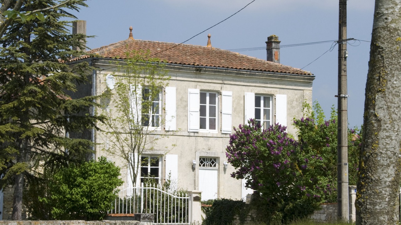 Photo of Outdoor in Villeneuve-la-Comtesse