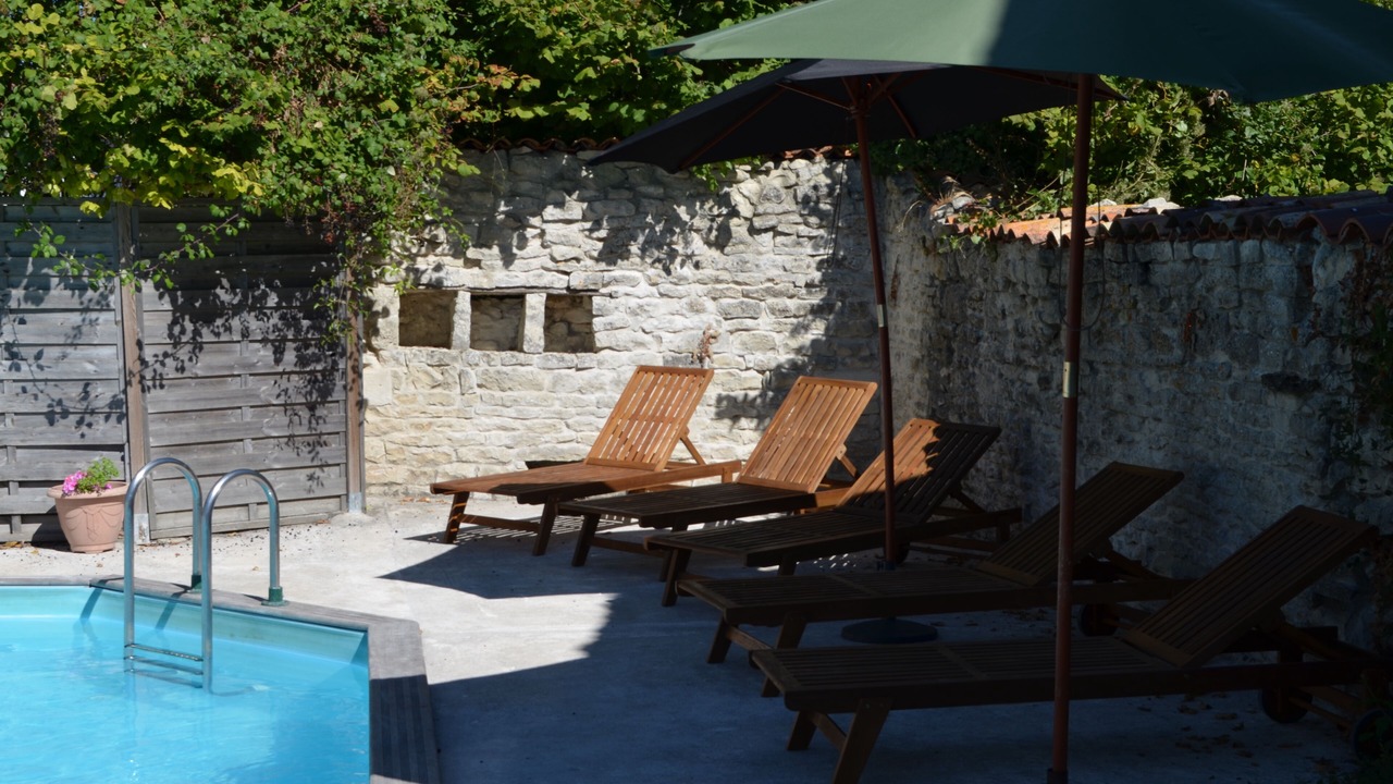Photo of Outdoor in Villeneuve-la-Comtesse