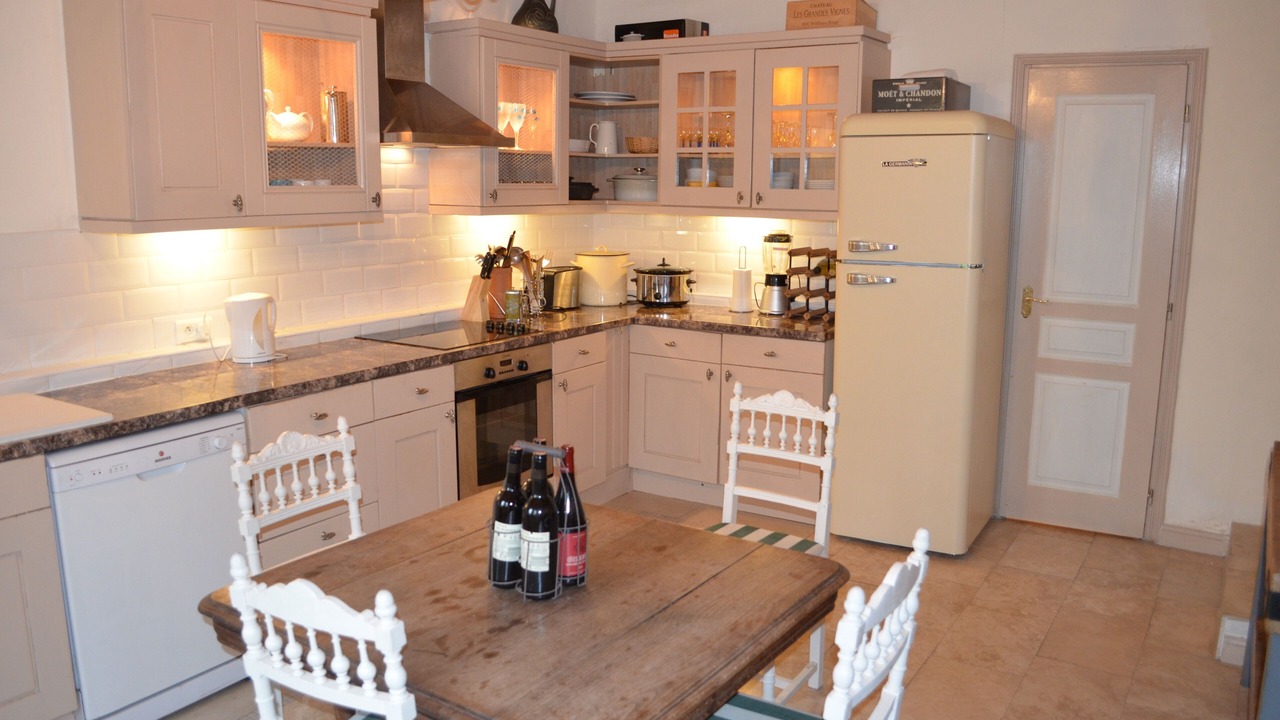 Photo of Kitchen in Villeneuve-la-Comtesse