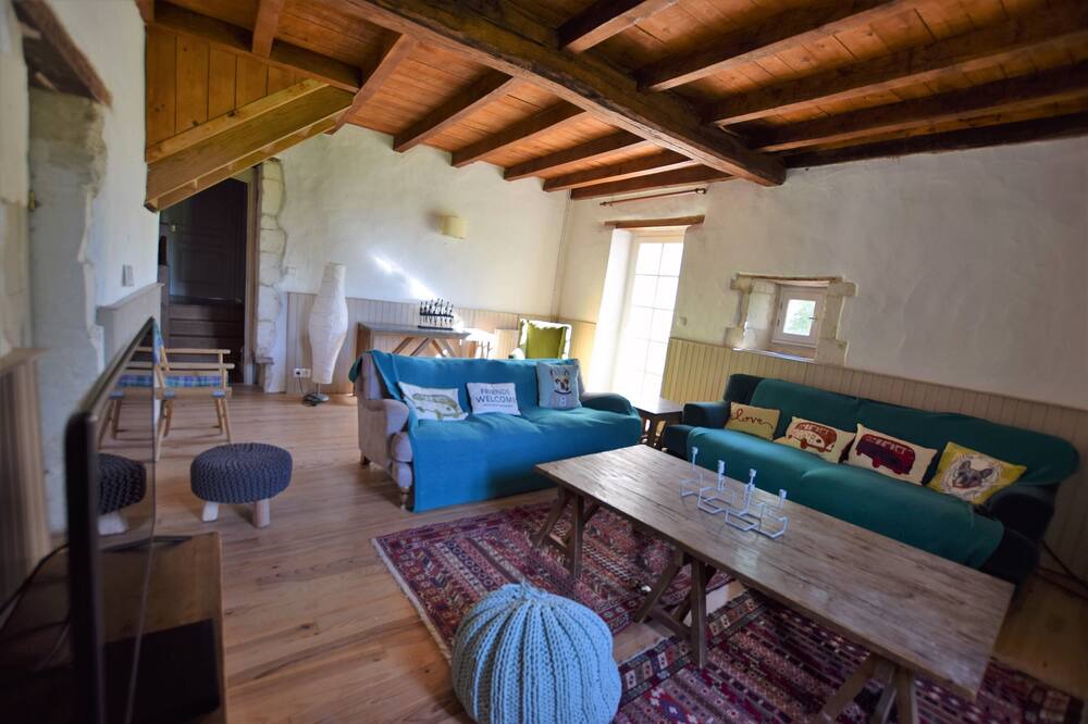 Photo of Livingroom in Vanxains