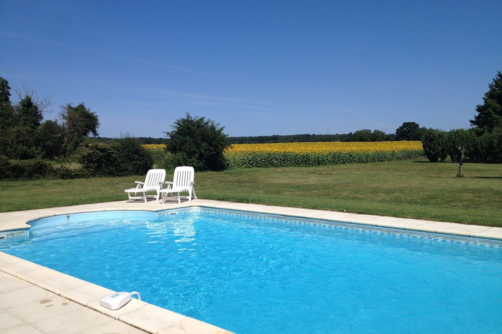 Photo of Outdoor in Les Adjots