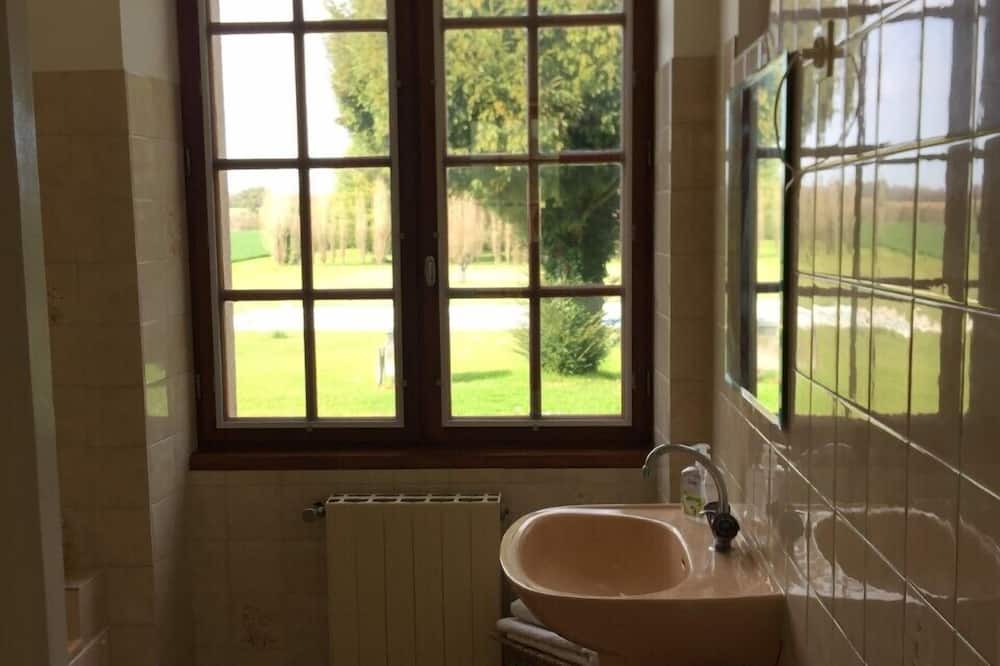 Photo of Bathroom in Les Adjots