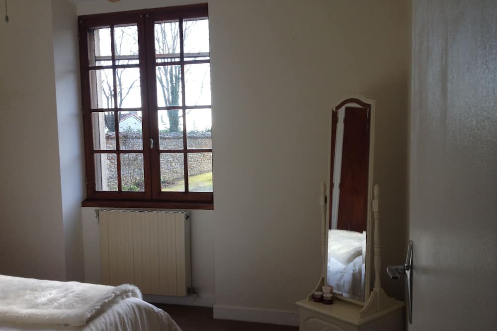 Photo of Bedroom in Les Adjots