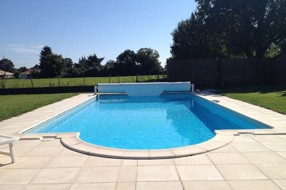 Photo of Outdoor in Les Adjots
