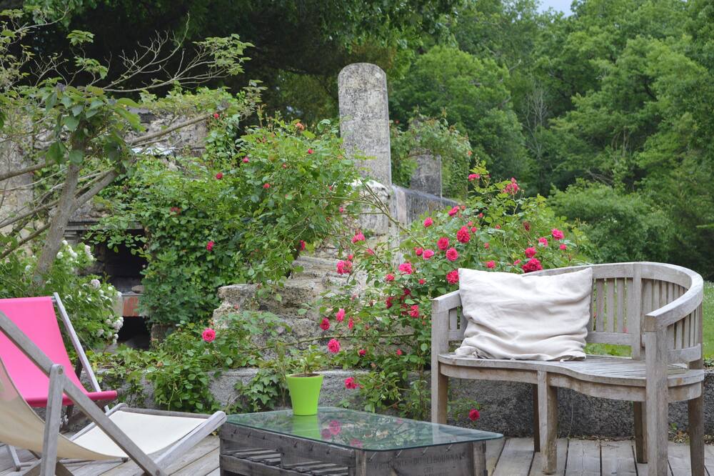 Photo of Patio Balcony in Naujan-et-Postiac