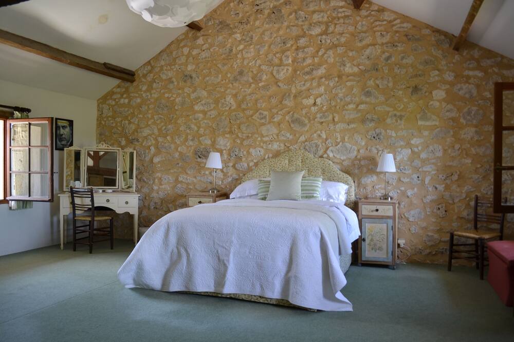 Photo of Bedroom in Monbazillac