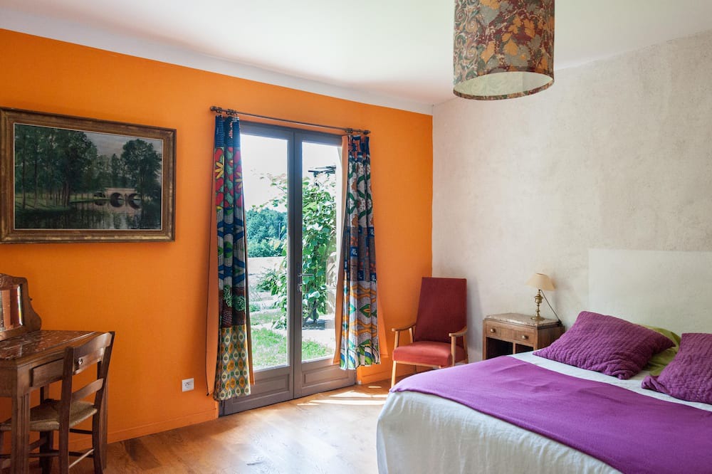 Photo of Bedroom in Saint-Front-sur-Nizonne