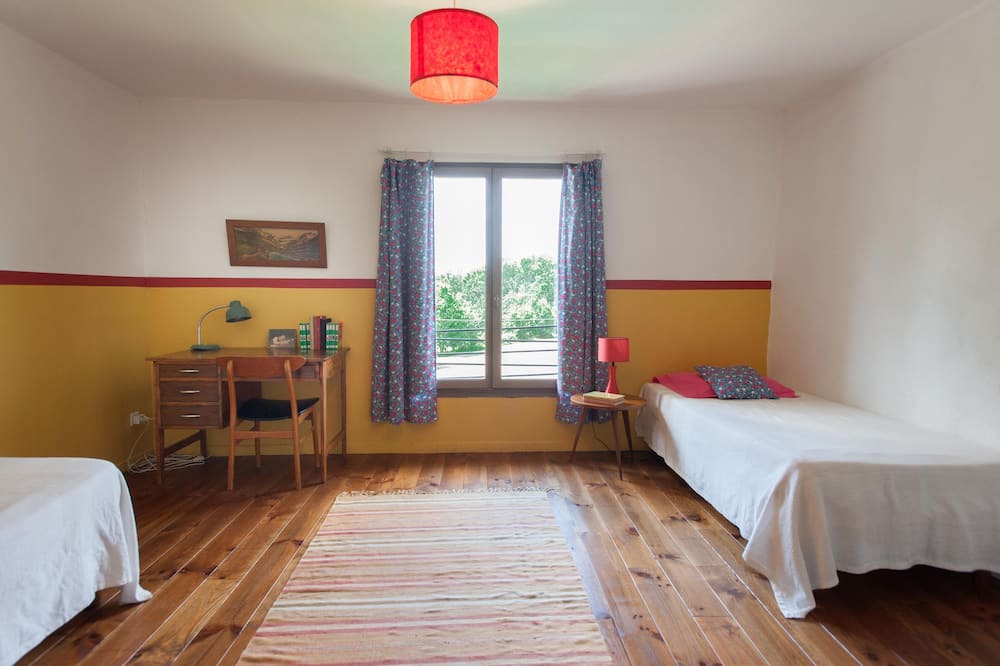 Photo of Bedroom in Saint-Front-sur-Nizonne