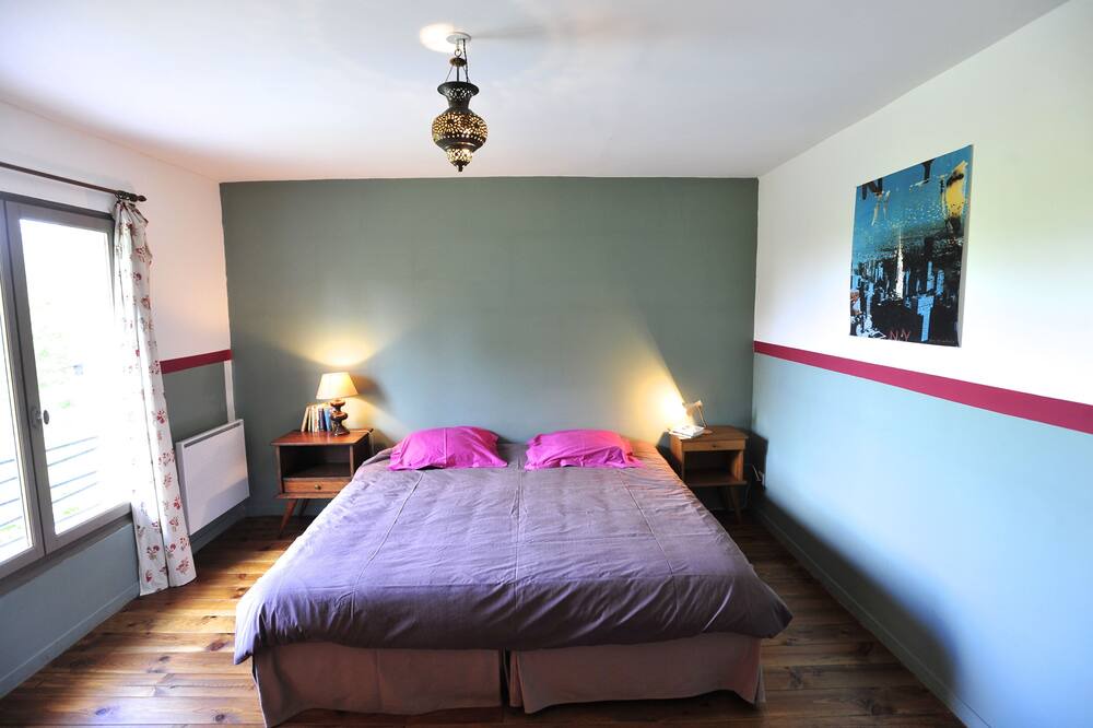 Photo of Bedroom in Saint-Front-sur-Nizonne