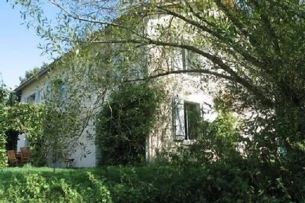 Photo of Outdoor in Saint-Front-sur-Nizonne