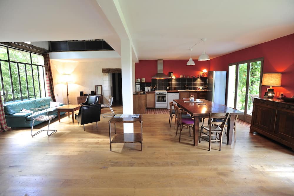 Photo of Livingroom in Saint-Front-sur-Nizonne