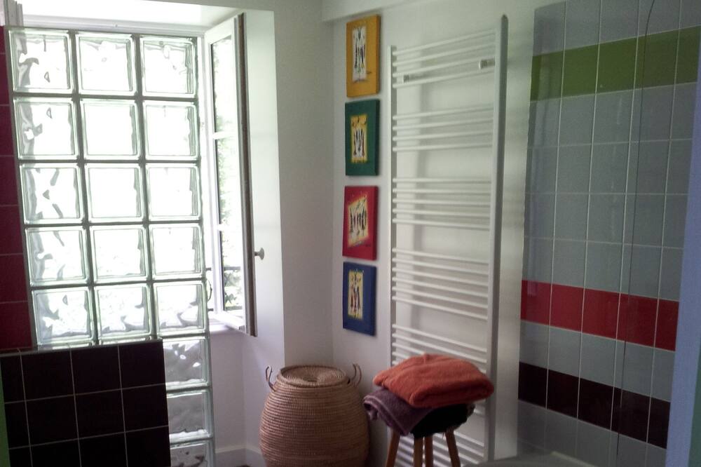 Photo of Bathroom in Pazayac