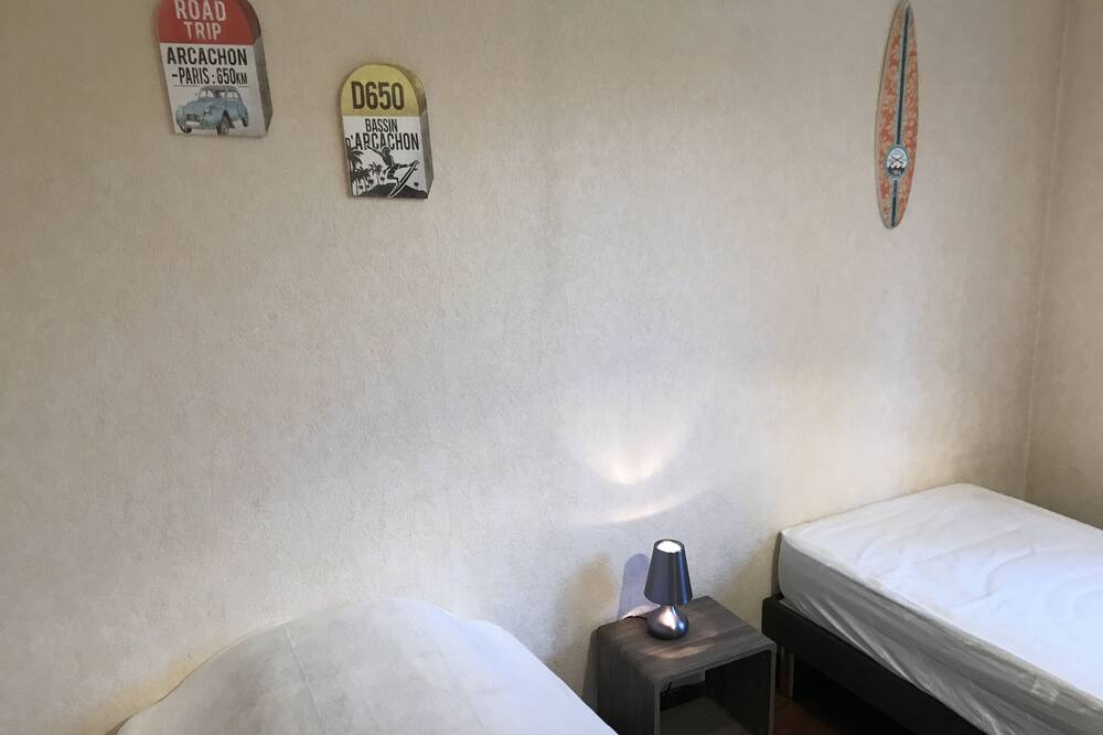 Photo of Bedroom in Biganos