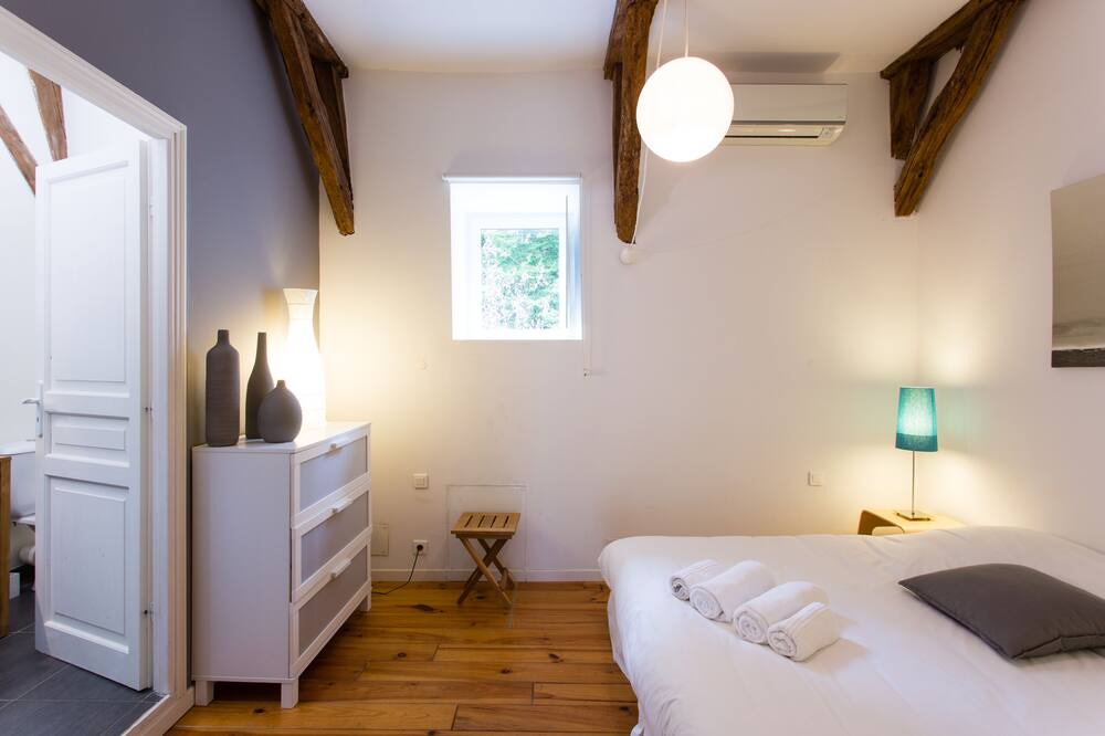 Photo of Bedroom in Lanquais