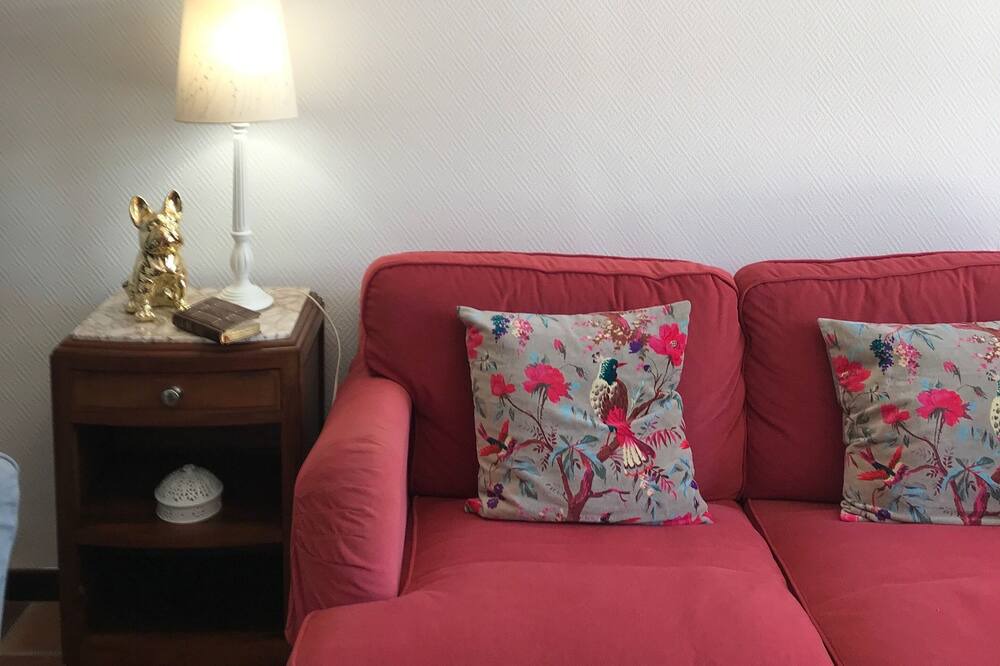 Photo of Livingroom in Laruscade