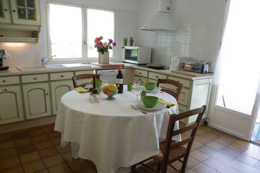 Photo of Kitchen in Laruscade