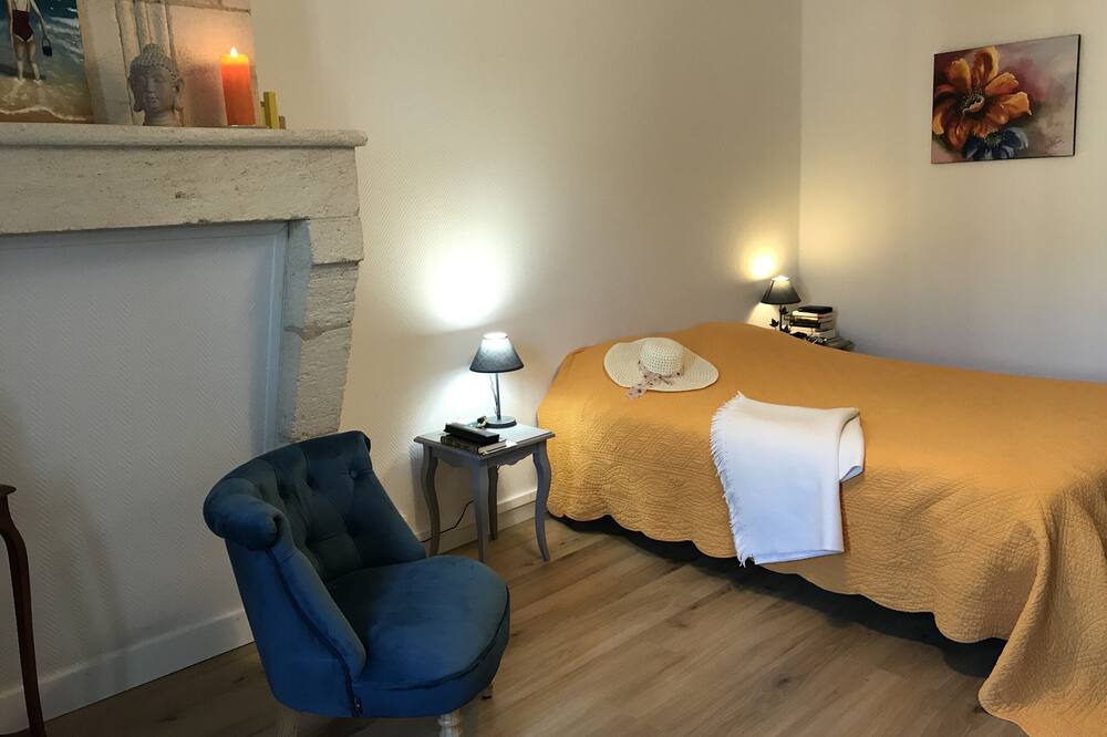 Photo of Bedroom in Laruscade