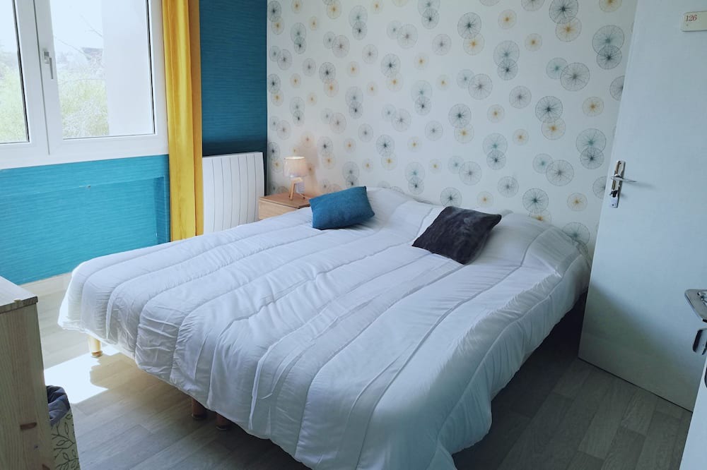 Photo of Bedroom in Saint-Loup-Lamaire