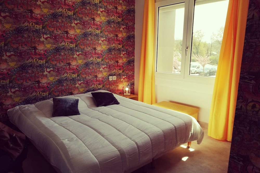Photo of Bedroom in Saint-Loup-Lamaire