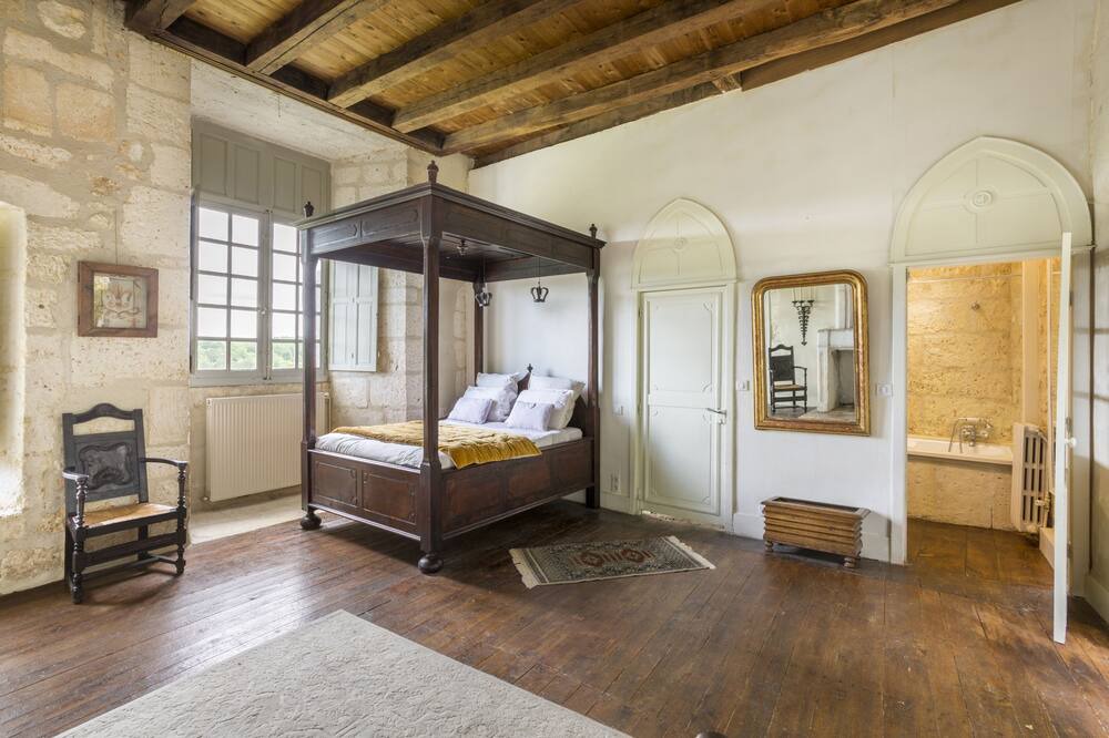 Photo of Bedroom in Sers