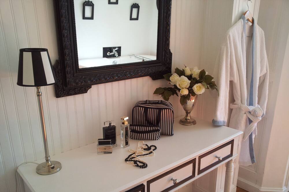 Photo of Bedroom in Sers