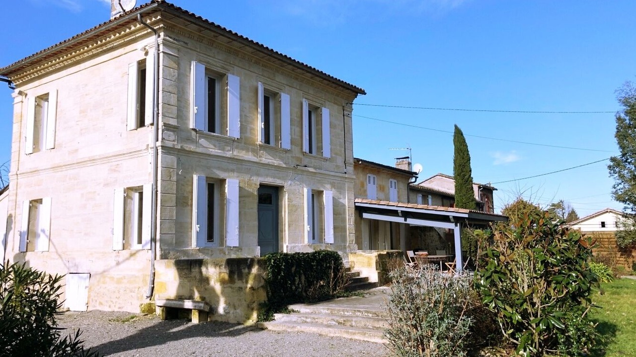 Photo of Outdoor in Sainte-Terre