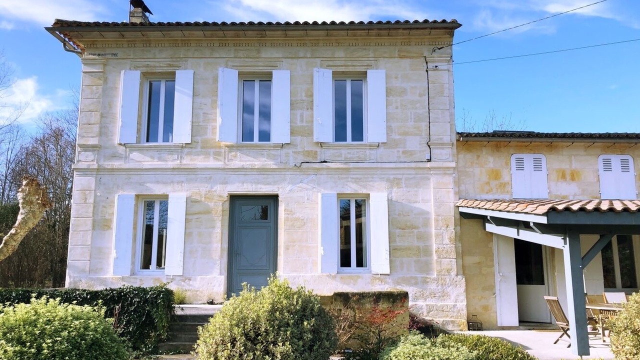 Photo of Outdoor in Sainte-Terre