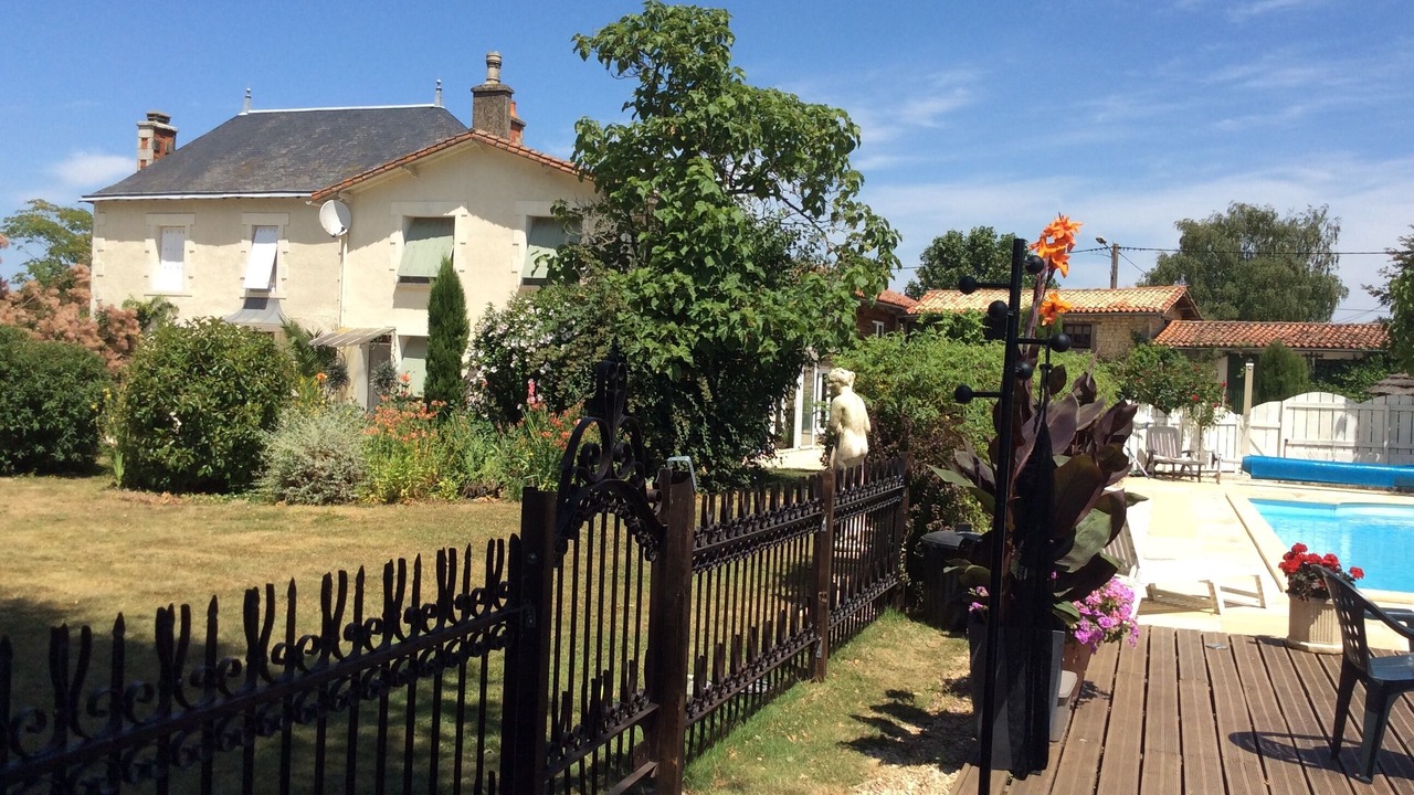 Photo of Outdoor in Savigne