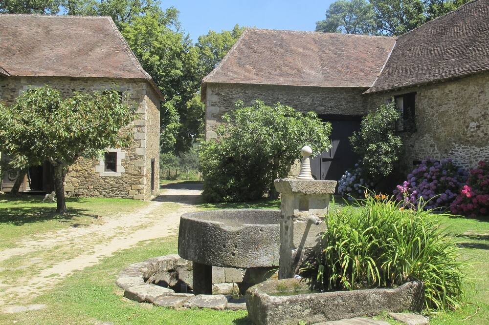 Photo of Outdoor in Vicq-sur-Breuilh