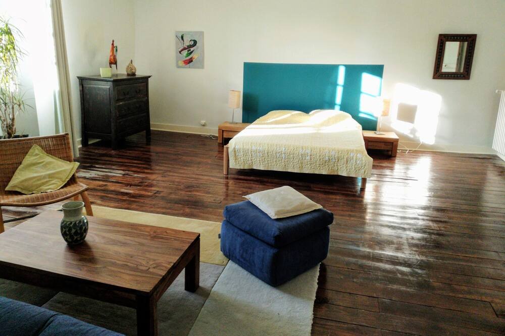 Photo of Bedroom in Molieres