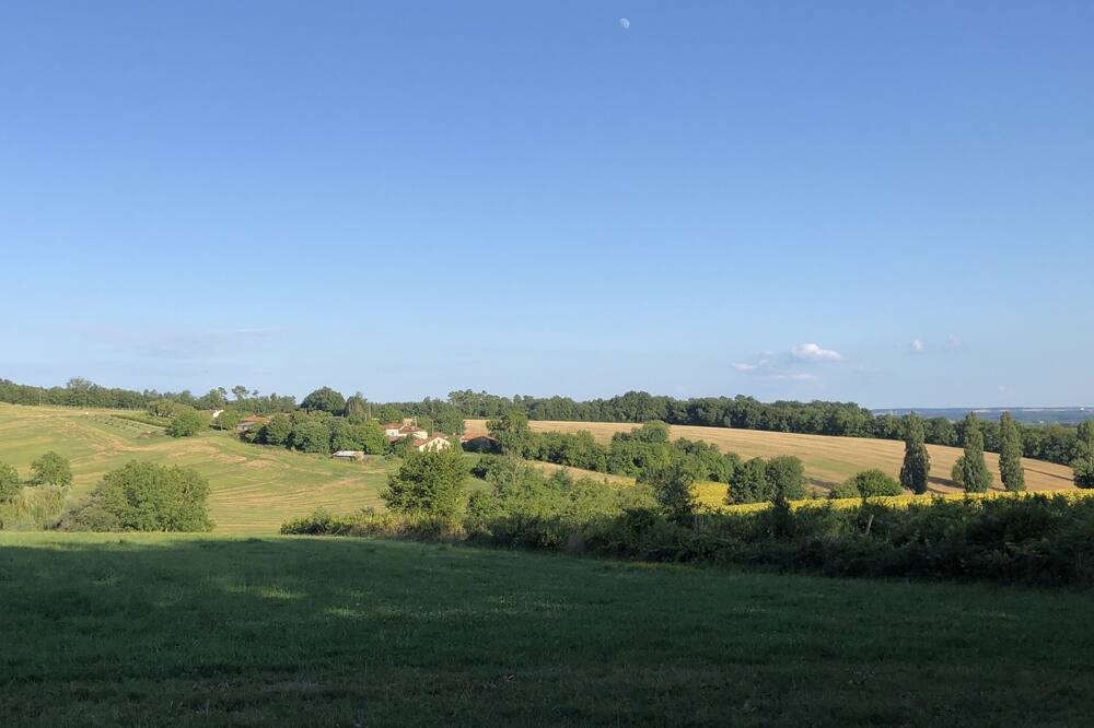 Photo of Outdoor in Montignac-le-Coq