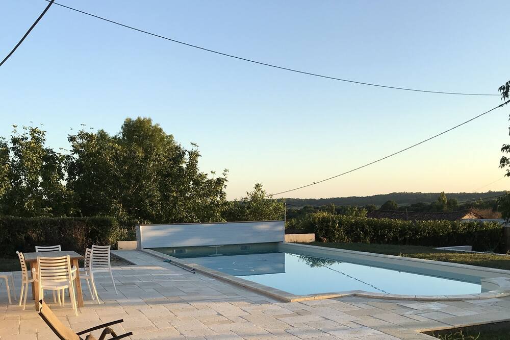 Photo of Outdoor in Montignac-le-Coq