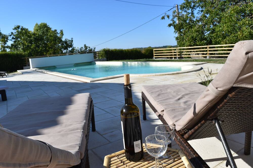 Photo of Outdoor in Montignac-le-Coq