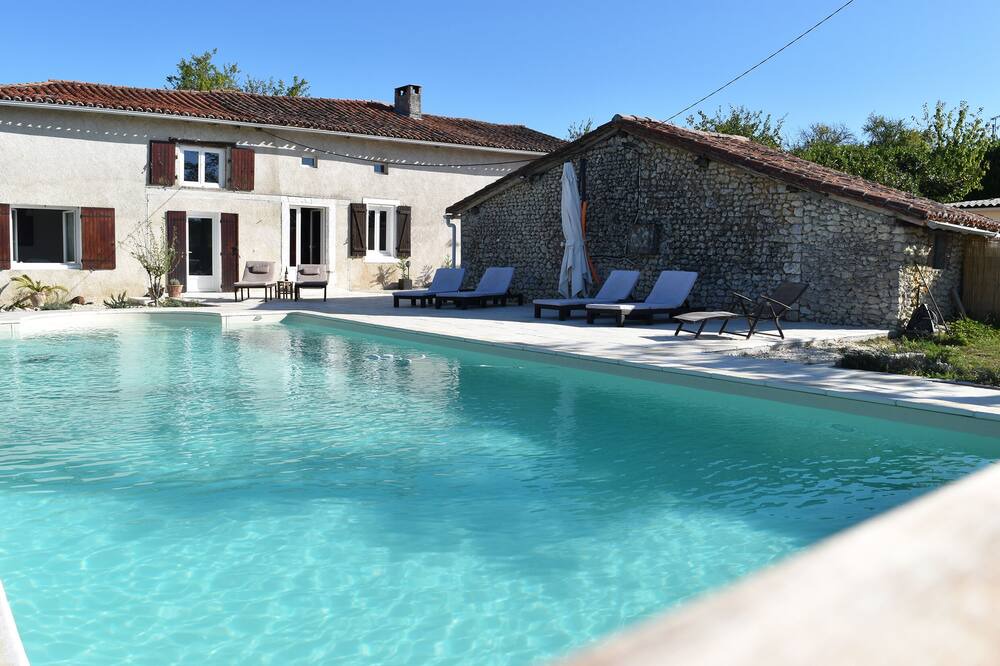 Photo of Outdoor in Montignac-le-Coq