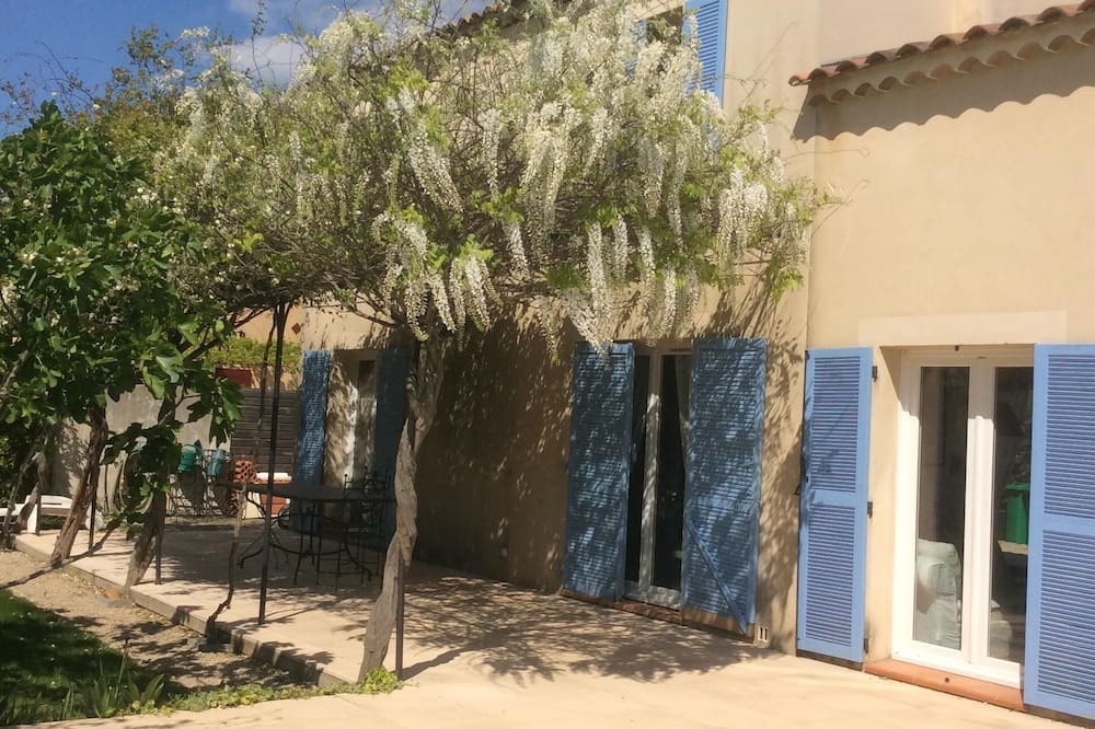 Photo of Outdoor in Morieres-les-Avignon