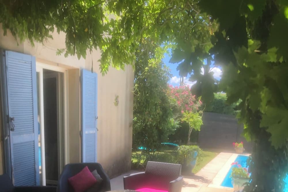 Photo of Outdoor in Morieres-les-Avignon
